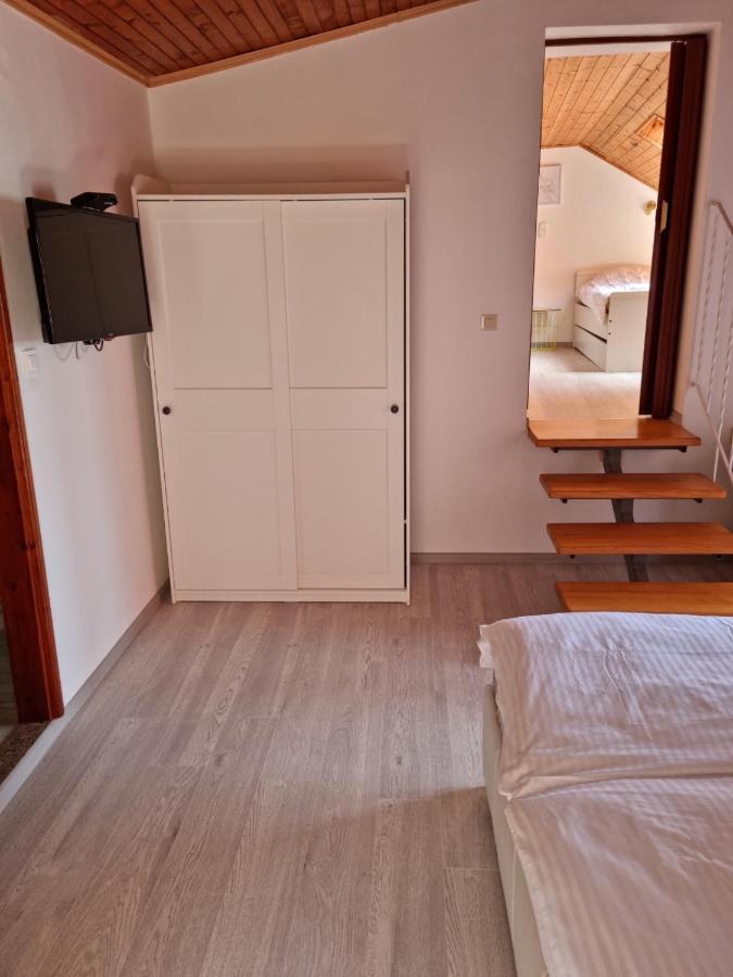 Apartments Goga Matusan Supetarska Draga Exteriör bild