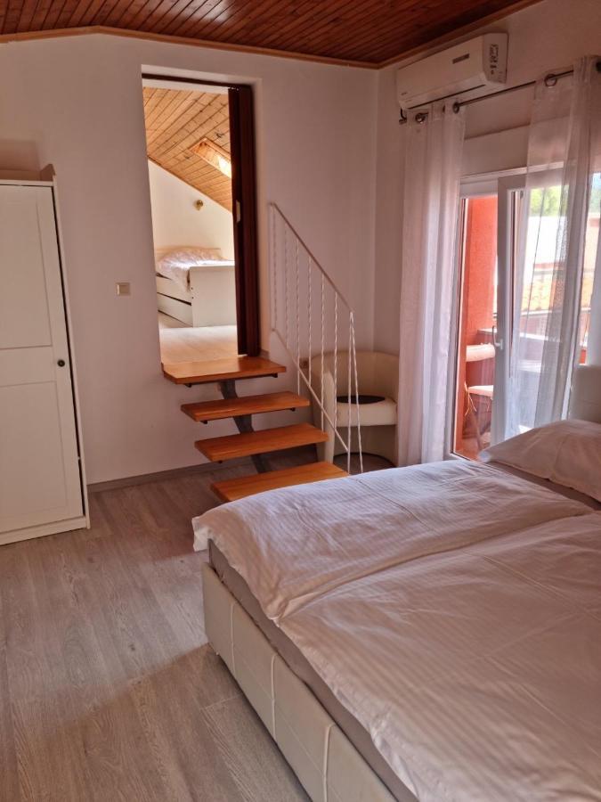 Apartments Goga Matusan Supetarska Draga Exteriör bild
