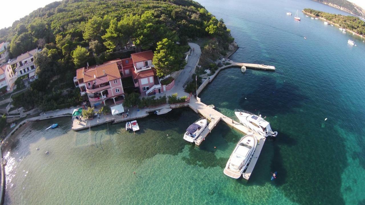 Apartments Goga Matusan Supetarska Draga Exteriör bild